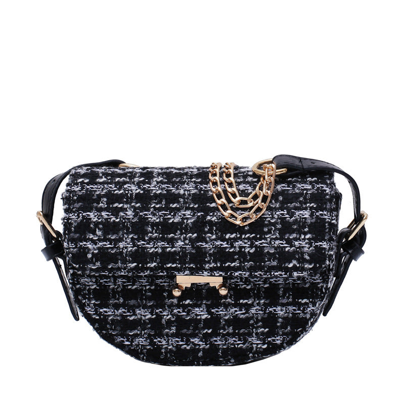 Checked shoulder bag - Black - Clothing