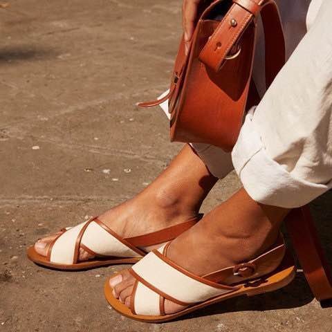 Women's round toe flat buckle sandals