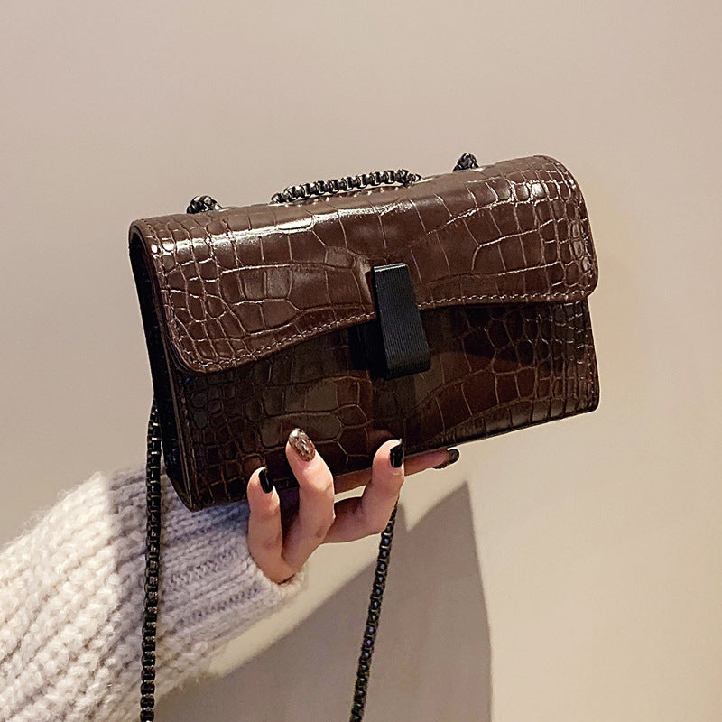 Chain cross-body bag - Clothing