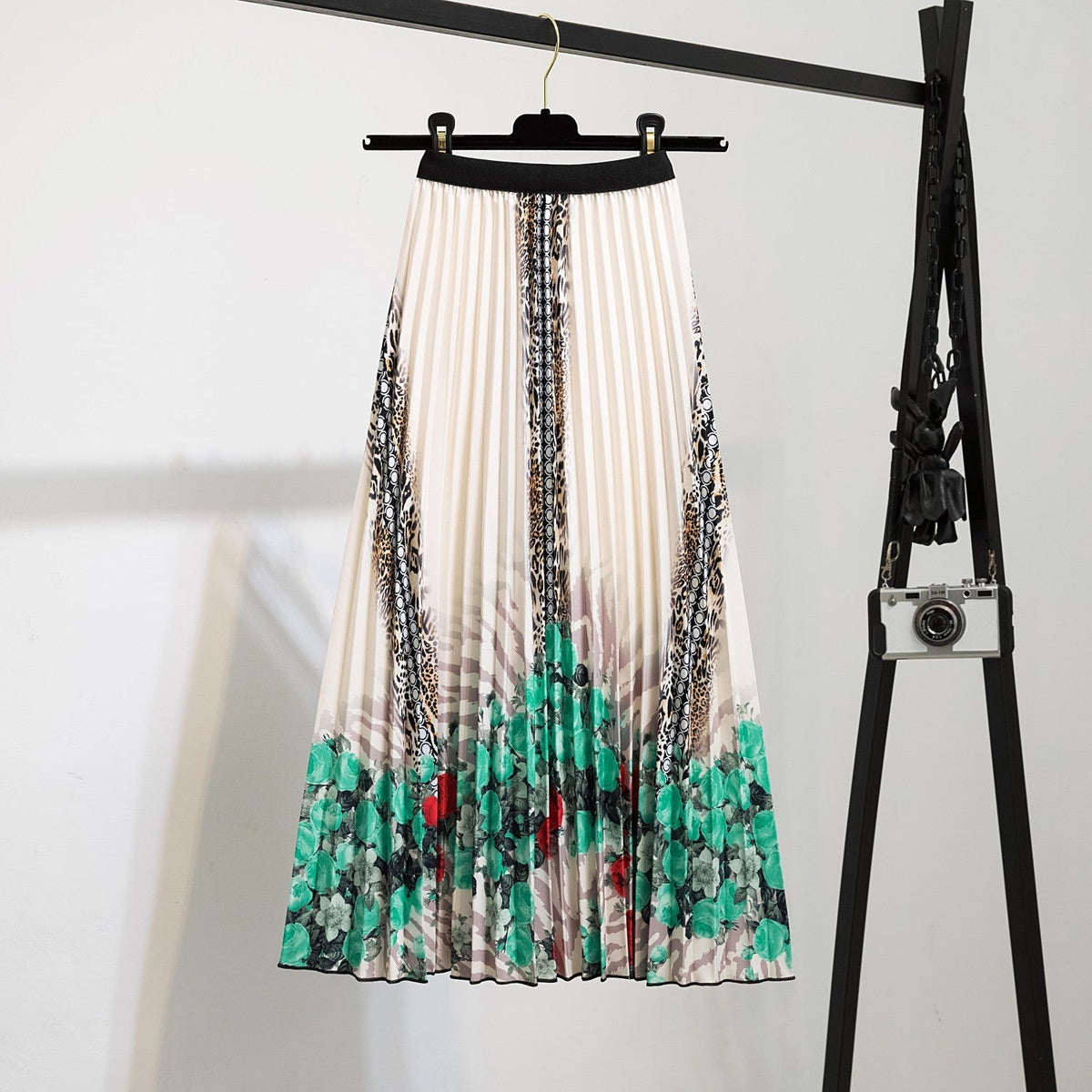 Printed Mid-Length Pleated Large Hem A-Line Skirt