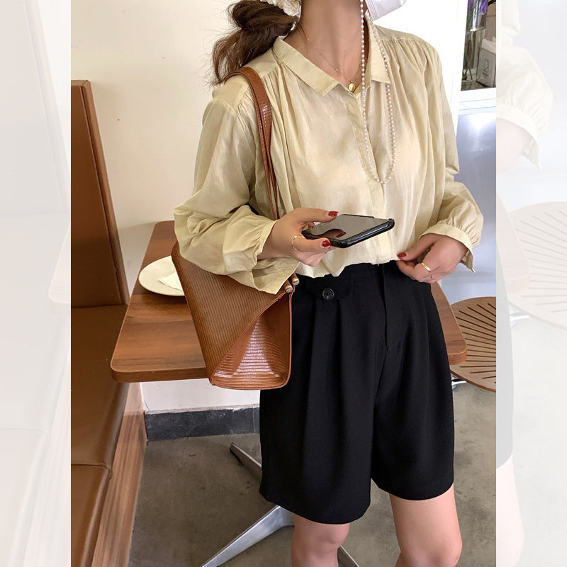 High-waisted Korean Black Straight Shorts