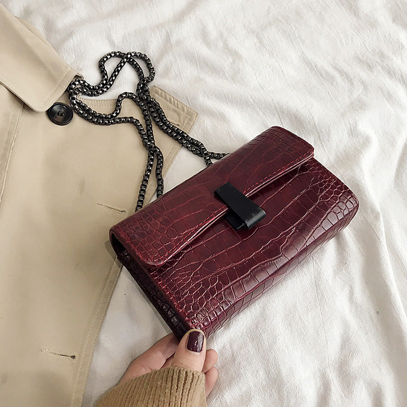 Chain cross-body bag - Clothing