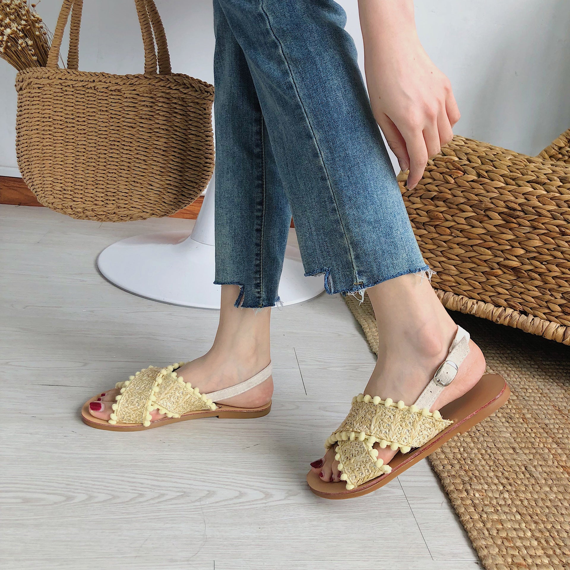 Fashion wild student casual Roman flat shoes