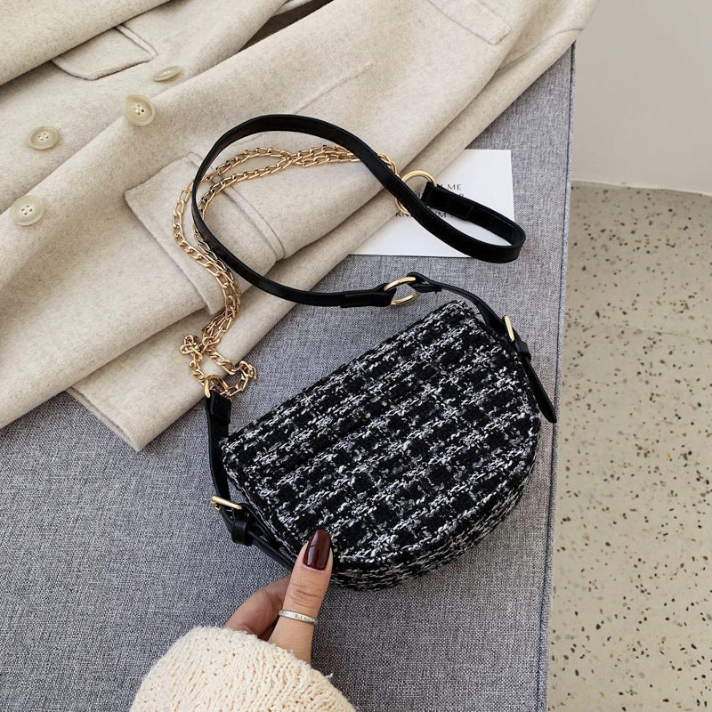 Checked shoulder bag - Clothing