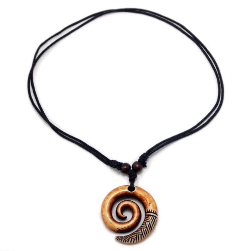 QIANZHIYUN Vintage Pendant Necklace - Adjustable Resin Design