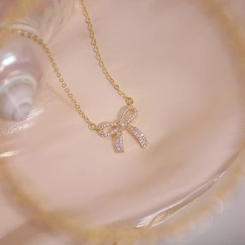 Exquisite copper inlaid zirconium sweet bow pendant necklace real gold plated sexy women prom party necklace Korean