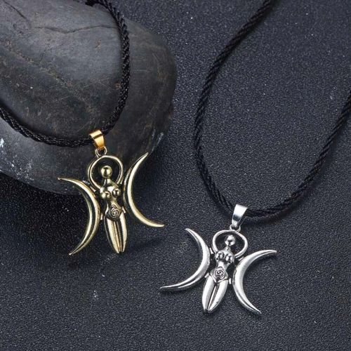Kinitial Trendy Geometric Pendant Necklace for Stylish Occasions
