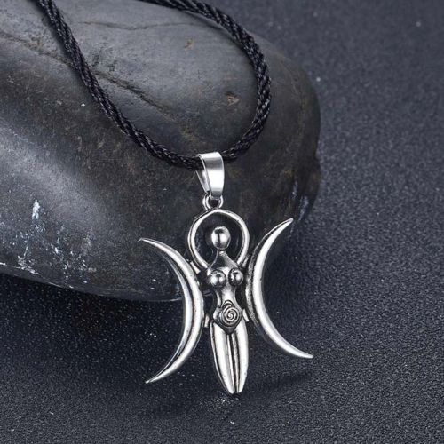 Kinitial Trendy Geometric Pendant Necklace for Stylish Occasions