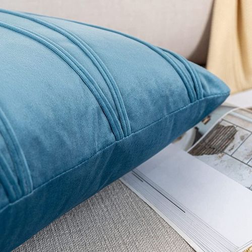 Inyahome Velvet Throw Pillow Cover - Luxurious Protection & Decoration