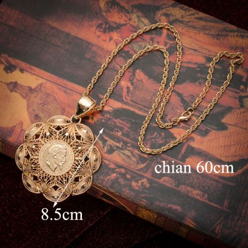 Herseygold Flower Pendant Necklace with Crystal - Fashionable Jewellery