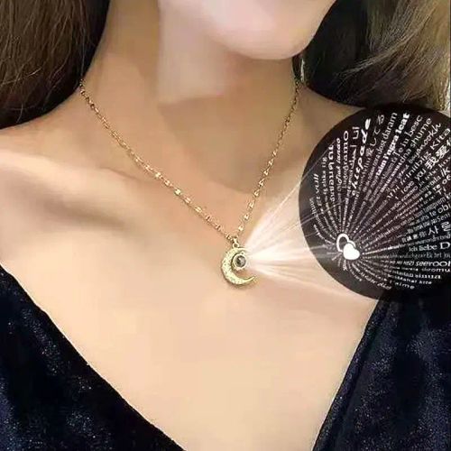 Retro Moon Necklace - Stylish Pendant for Meaningful Gifts