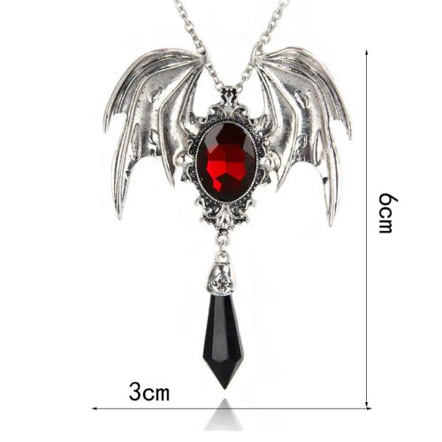 Fashionable Bat Pendant Necklace - Unique Halloween Gift