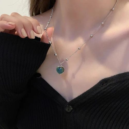 Laoloutian Heart Pendant Necklace - Trendy Mood Tracker Accessory