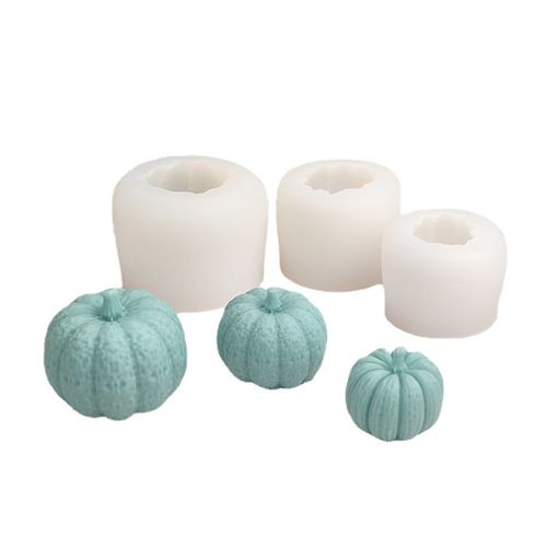 Pumpkin Silicone Mould - Versatile & Easy to Use for Baking and Crafting