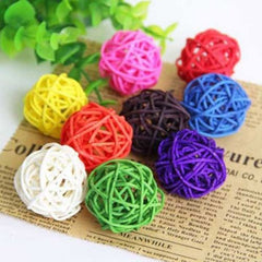 DZOMNOK Rattan Chewing Toy Balls for Parrots - Fun & Interactive Bird Toy - 10pcs color random