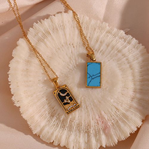 MamacitaSlay Zircon Moon Pendant Necklace - Trendy Fashion Accessory