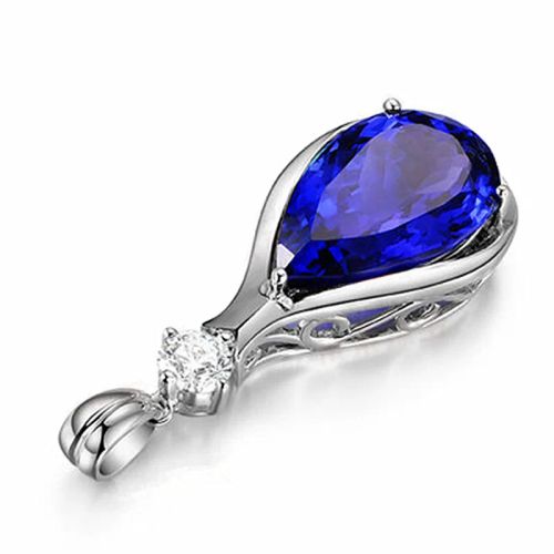 Elegant Classic Pendant Necklace - Trendy Gift for Occasions - S V
