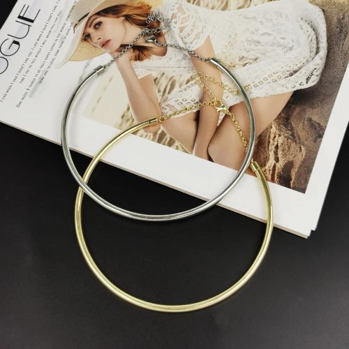 MANILAI Geometric Torques Necklace - Trendy Statement Accessory