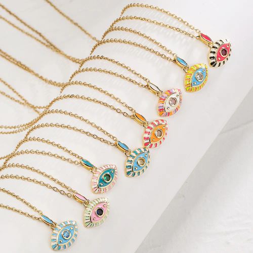 Stainless Steel Pendant Necklace - Durable Fashion Accessory