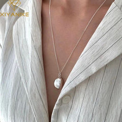 Xiyanike Geometric Pendant Necklace - Trendy Fashion Accessory - VNS9194