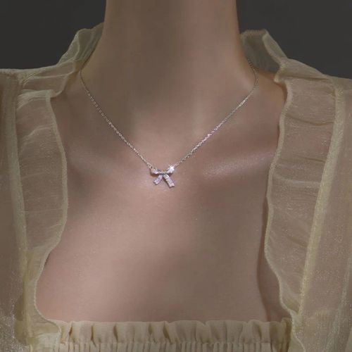 FOMALHAUT Trendy Bowknot Pendant Necklace for Stylish Occasions