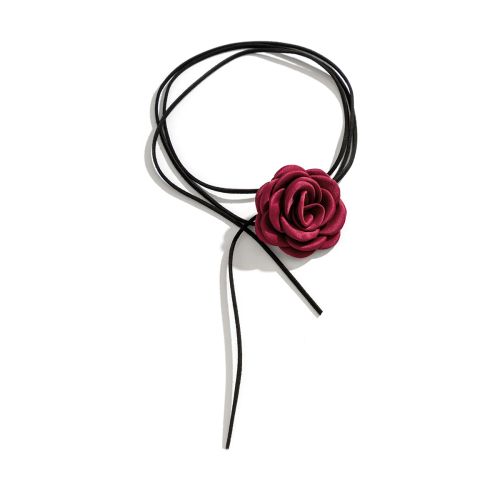 Ingemark Flower Pendant Necklace - Chic Multi-layer Necklace for All Occasions