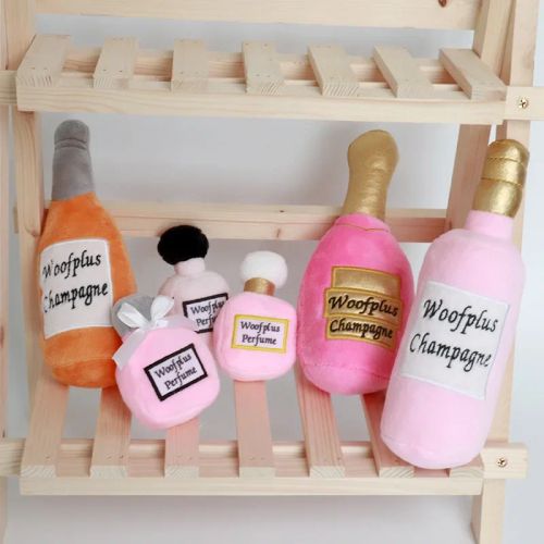 Plush Dog Toy - Fun Wine Bottle Design for Playtime