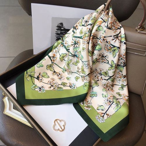 JTVOVO Luxury 70x70CM Printed Scarf - Versatile Fashion Accessory