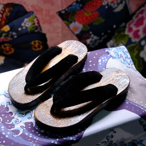 WHOHOLL Japanese Geta Flip Flops - Unique Cosplay Shoes & Slippers