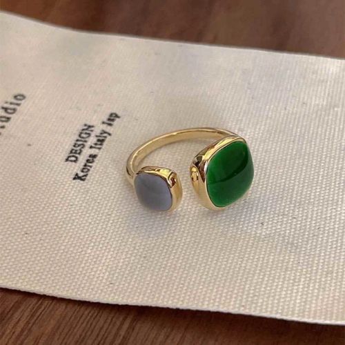 Emeralds Luxurious Adjustable Rings - Stylish Fashionable Accessories