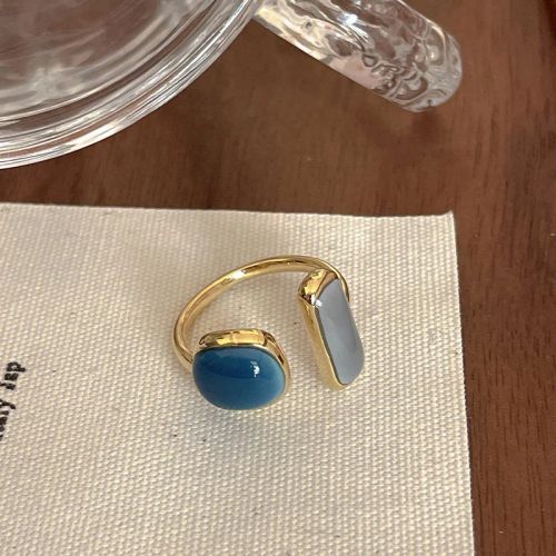Emeralds Luxurious Adjustable Rings - Stylish Fashionable Accessories