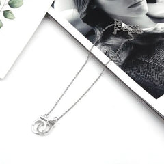 DAIZHEMEI Geometric Pendant Necklace - Trendy Fashion Accessory - L1070