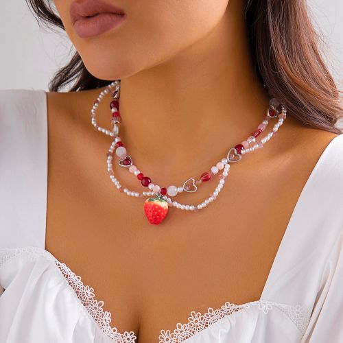 Ingemark Elegant Strawberry Heart Pendant Necklace - Fashionable Gift