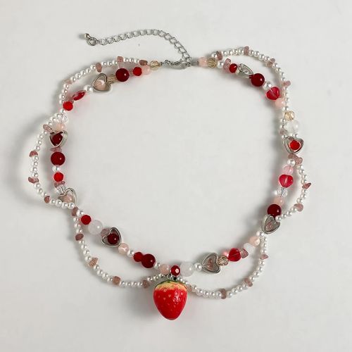 Ingemark Elegant Strawberry Heart Pendant Necklace - Fashionable Gift