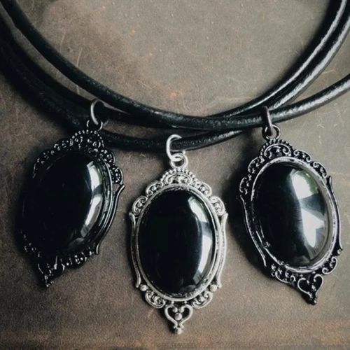ZBOZWEI Gothic Onyx Pendant Necklace - Mystical Fashion Accessory