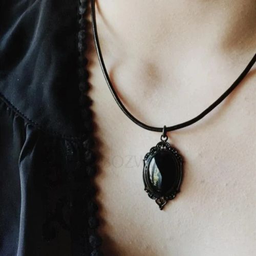 ZBOZWEI Gothic Onyx Pendant Necklace - Mystical Fashion Accessory
