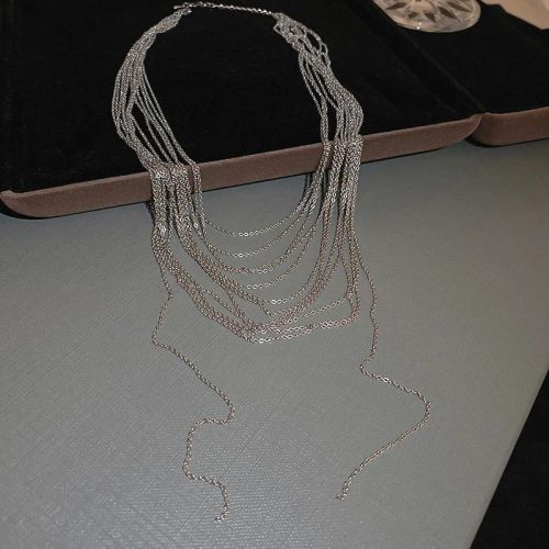 XIALUOKE Geometric Choker Necklace - Trendy Fashion Accessory