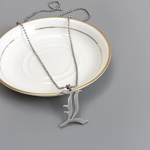 Geometric Pendant Necklace - Trendy Fashion Accessory for Parties