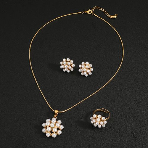 Elegant Sapphire Gemstone Jewellery Set - Necklace Earrings & Ring