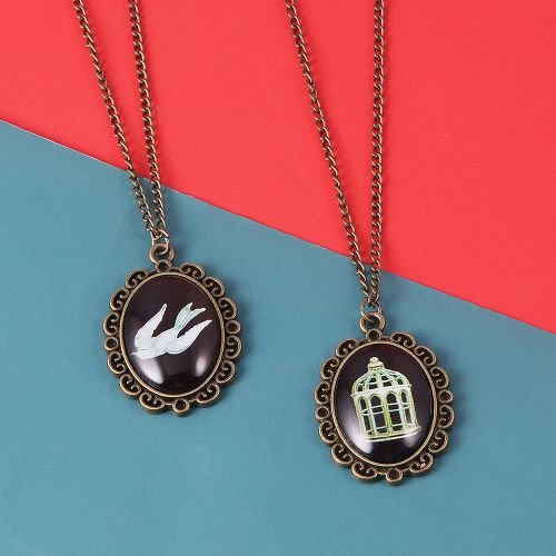 SONGCHANGJEWELRY BioShock Infinite Pendant Necklace - Trendy Animal Design