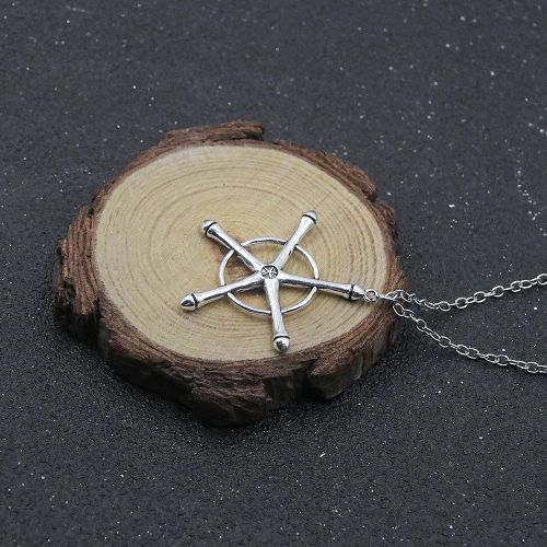 SONGCHANGJEWELRY Bleach Quincy Pendant Necklace - Stylish Cosplay Accessory