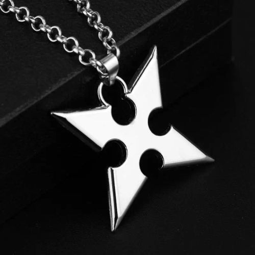 YiYuYiHua Handmade Crown Choker Necklace - Exquisite Fashion Pendant
