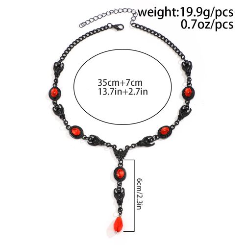 Ingemark Geometric Crystal Pendant Necklace for Stylish Occasions