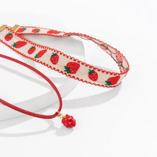 Salircon Gothic Strawberry Choker - Exquisite Velvet Y2K Necklace - Red