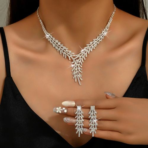 Charming Mimosa Flower Jewellery Set - Elegant Earrings & Necklace