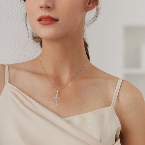 VQYSKO Diamond Cross Pendant Necklace - Fashionable Religious Jewellery