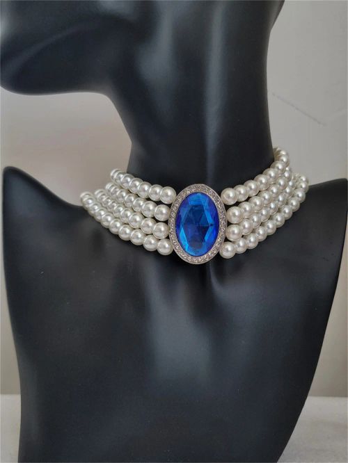 Trendy Pearl Necklace - Vintage Style - Perfect Occasion Accessory
