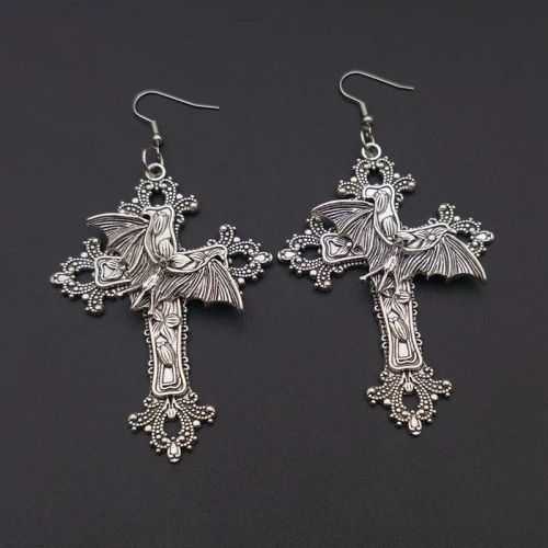 Coconal Trendy Cross Pendant Necklace - Fashionable Party Neckwear
