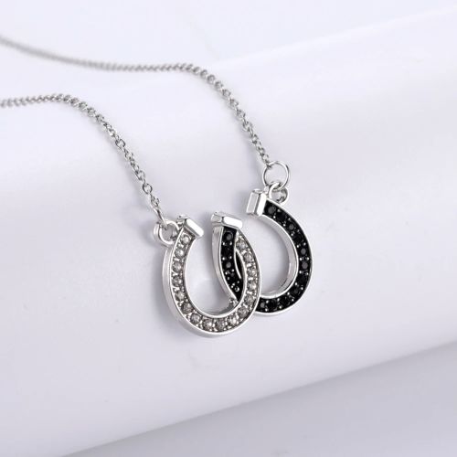 Kkjoy Crystal Hoof Pendant Necklace - Stylish & Durable Necklace Gift - Horseshoe buckle