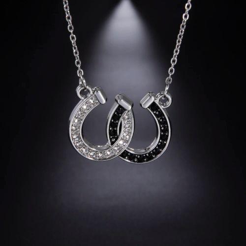 Kkjoy Crystal Hoof Pendant Necklace - Stylish & Durable Necklace Gift - Horseshoe buckle